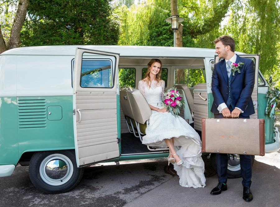 Main image for gallery Traumhafte Hochzeit auf Schloss Neufraunhofen