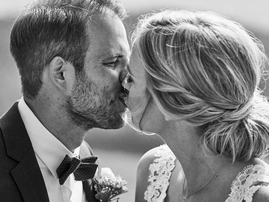 Main image for gallery Hochzeit auf Burg Staufeneck in Salach
