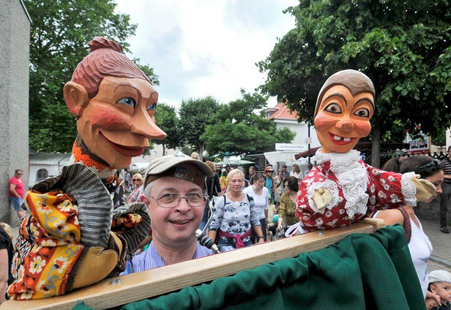 Main image for gallery Der Auftritt und viel mehr mit der "Kleinen Brustbühne"
