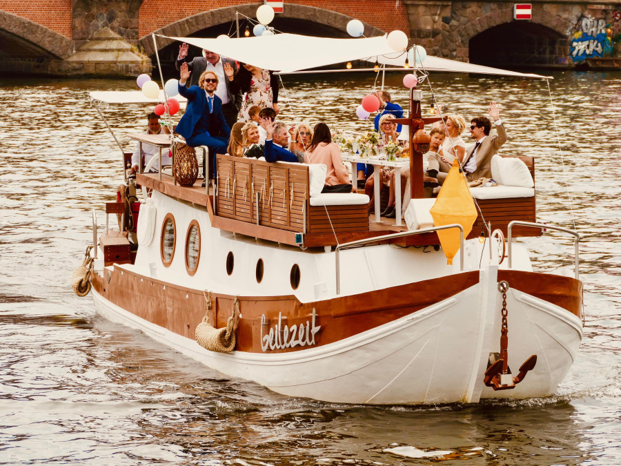 Main image for gallery Das Schiff