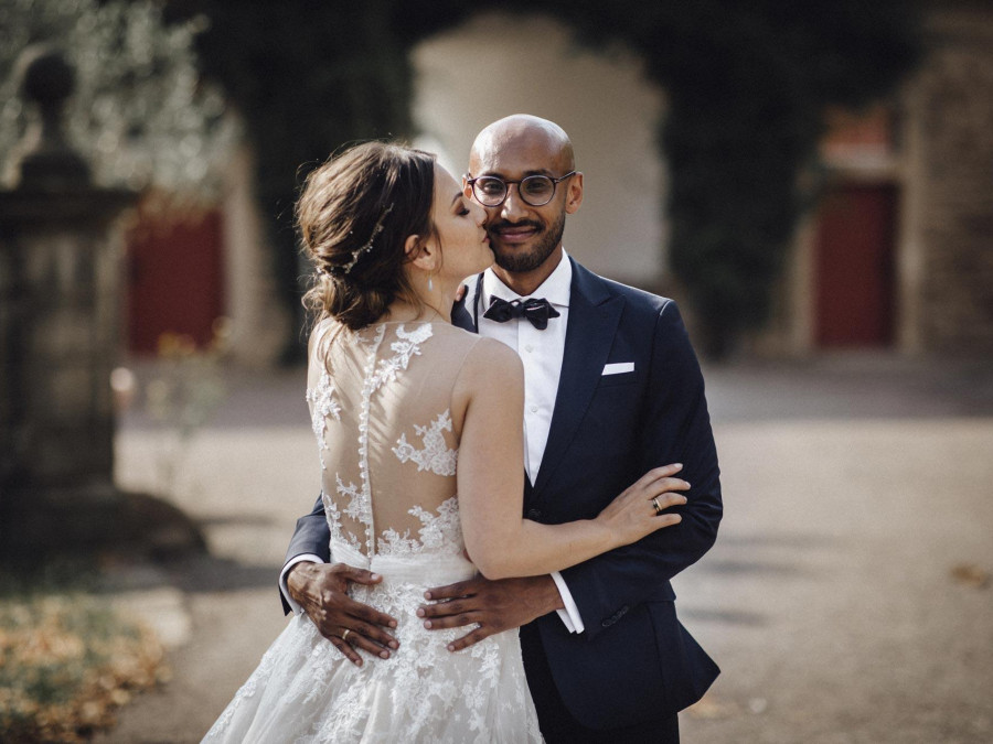 Main image for gallery Stilvolle Hochzeit im Boho-Chic auf dem Rittergut Remeringhausen
