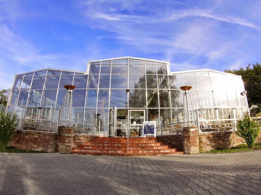 Main image for gallery Wintergarten