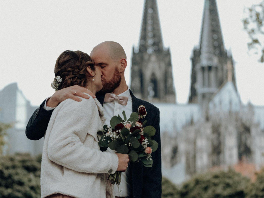 Main image for gallery Hochzeitsshooting / Paarshooting nach oder während der Hochzeit