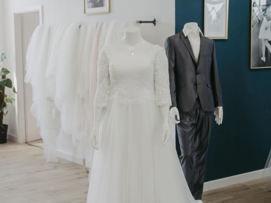 Main image for gallery Brautmode