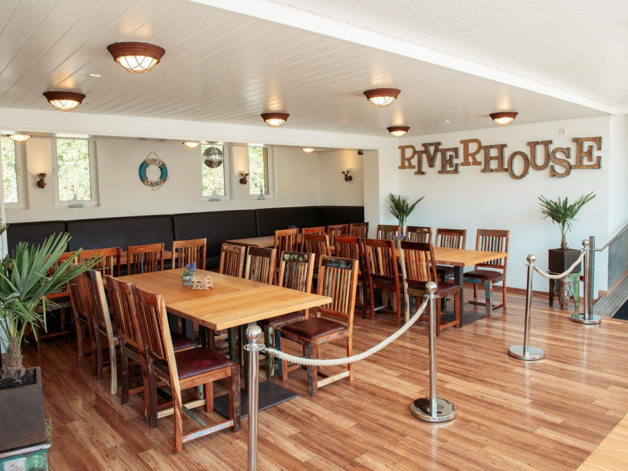 Main image for gallery Riverhouse