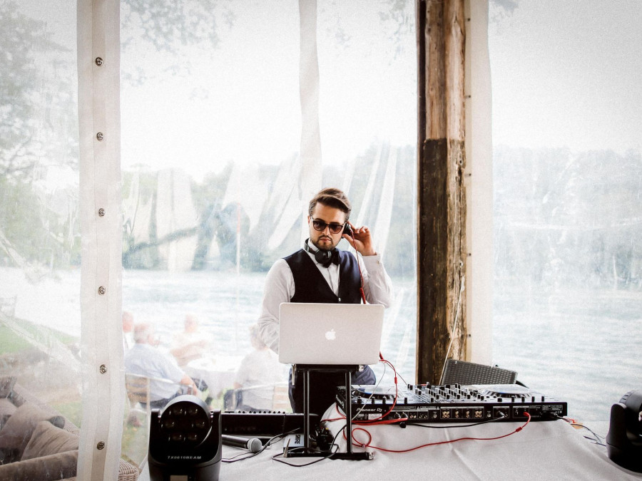 Main image for gallery Dein DJ