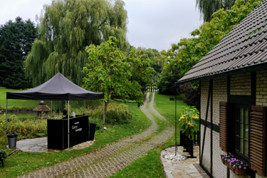 Main image for gallery Catering bei Ihnen im Garten