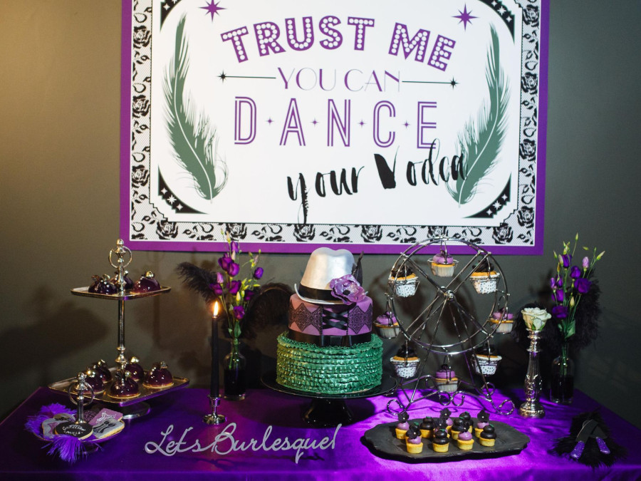 Main image for gallery Burlesque Wedding