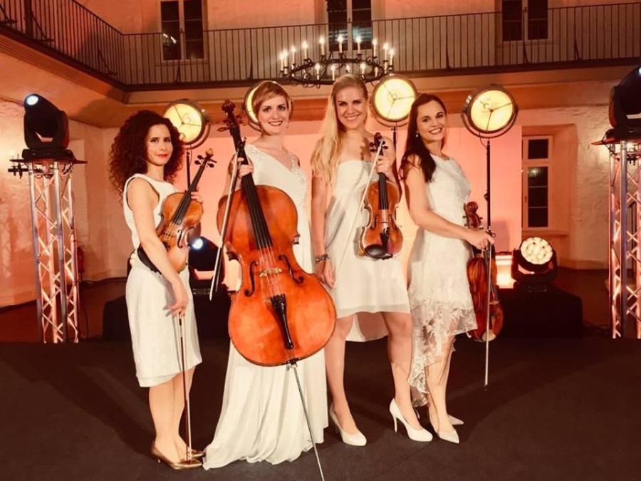 Main image for gallery LA FINESSE - das Crossover Streichquartett