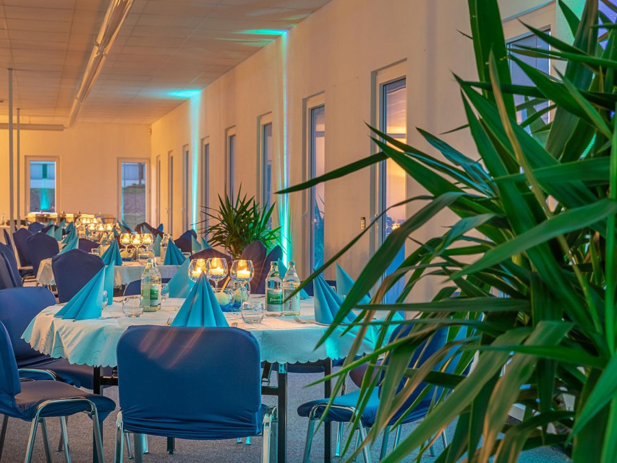Main image for gallery Eventraum Erdgeschoß mit LED