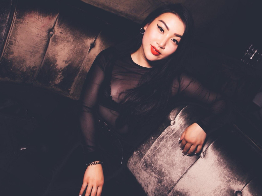 Main image for gallery DJ Linh