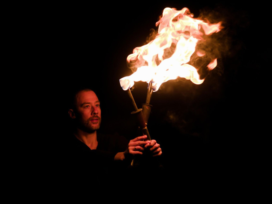 Main image for gallery Hochzeitsfeuershow Fabian Rieger