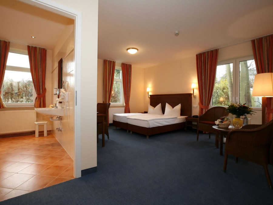 Main image for gallery Behindertengerechtes Zimmer