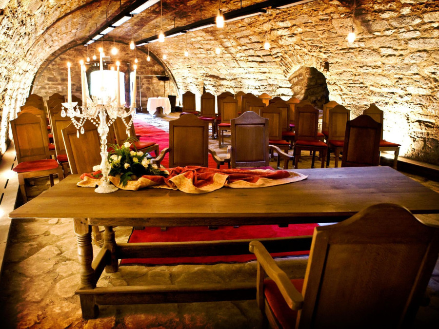 Main image for gallery Standesamt in der Hardenberg BurgRuine