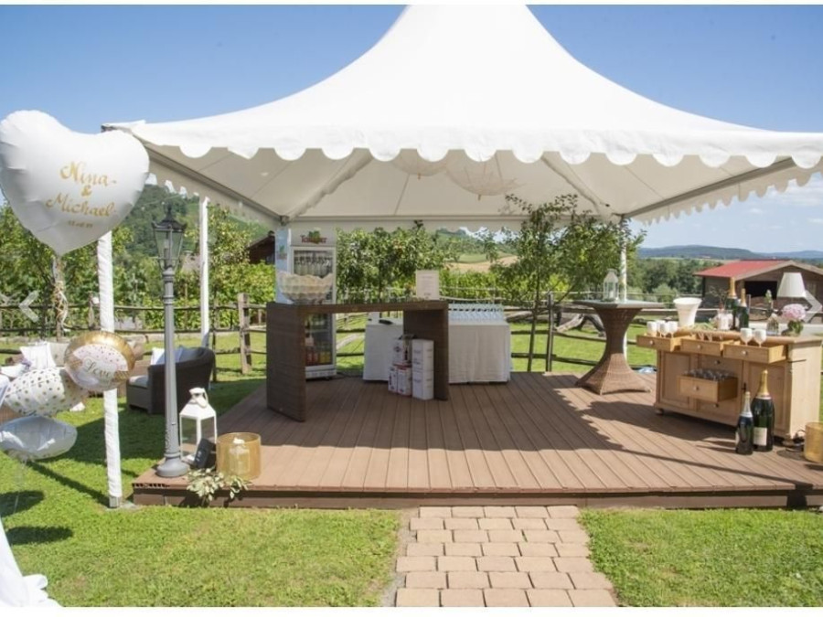 Main image for gallery Outdoor Hochzeit mit freier Trauung