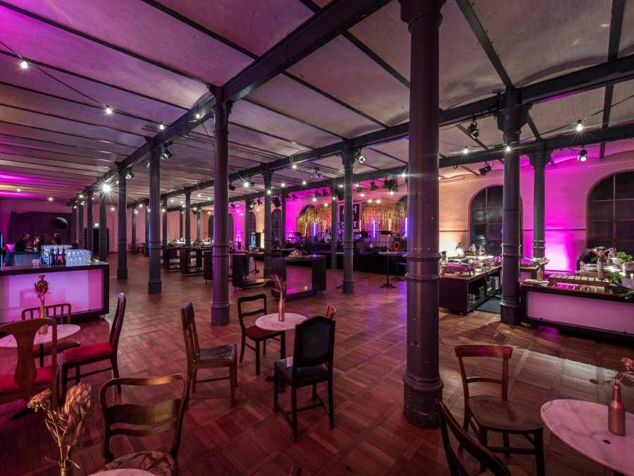 Main image for gallery Party
