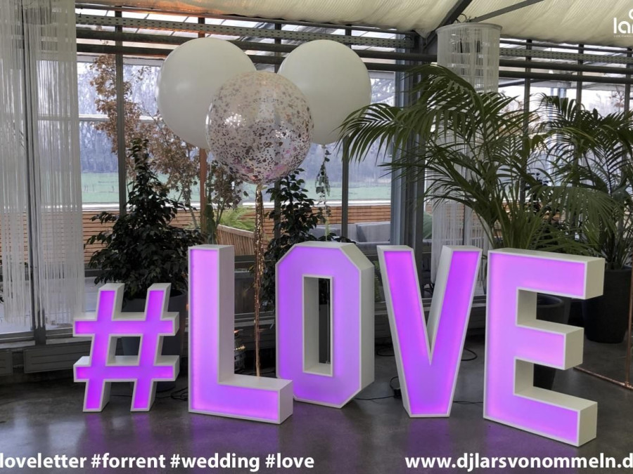 Main image for gallery LED Loveletter Vermietung