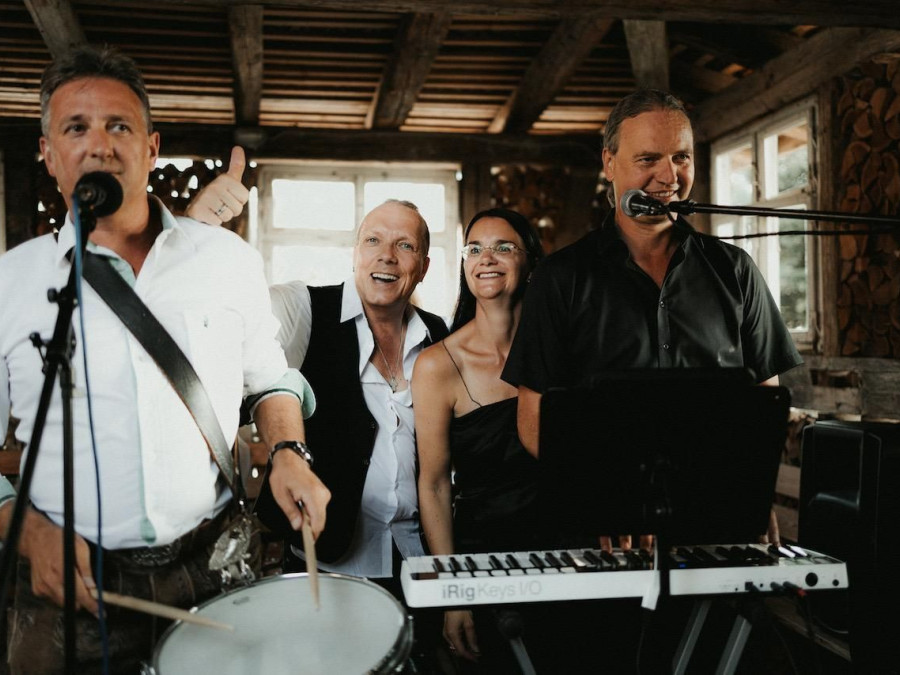 Main image for gallery Tom Croèl & Friends