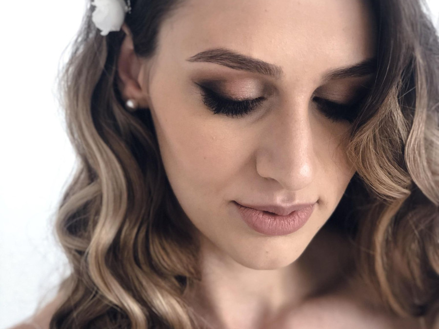 Main image for gallery Braut Make-ups