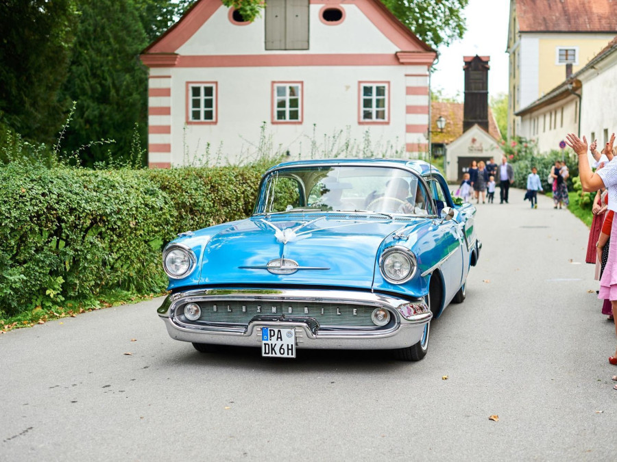 Main image for gallery Brautauto