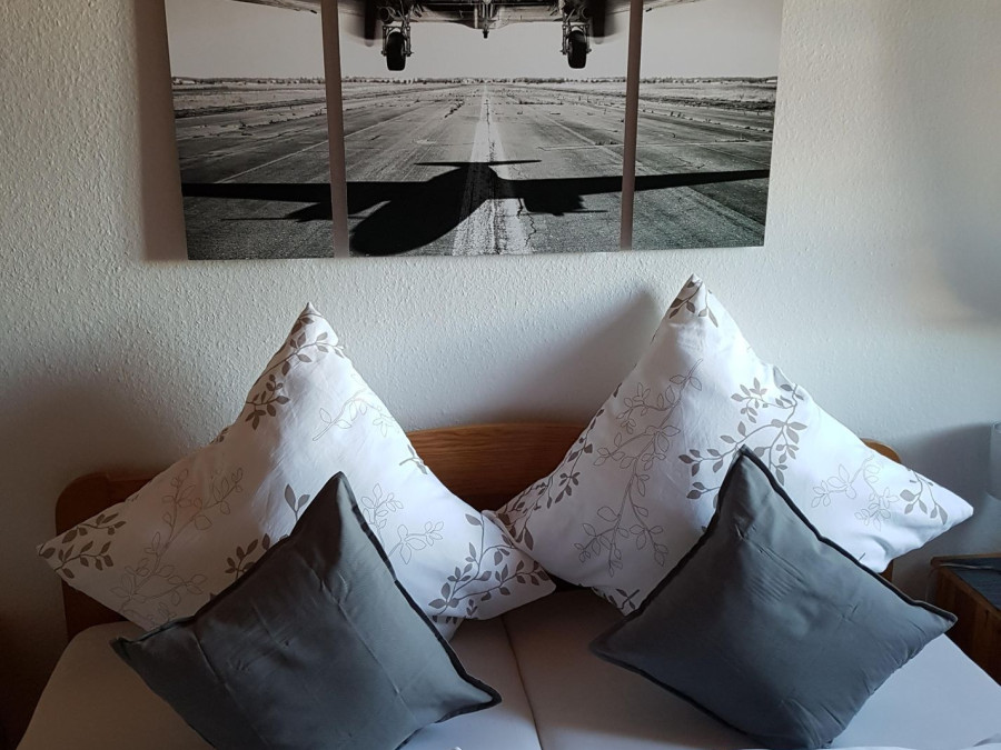 Main image for gallery Hotelzimmer