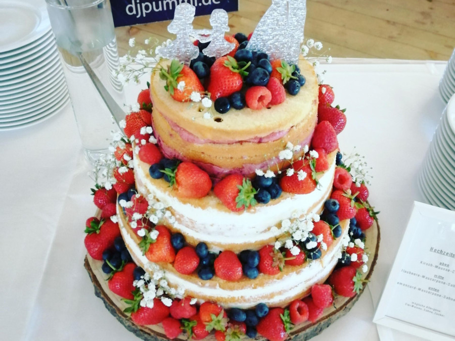 Main image for gallery Naked Wedding Cake