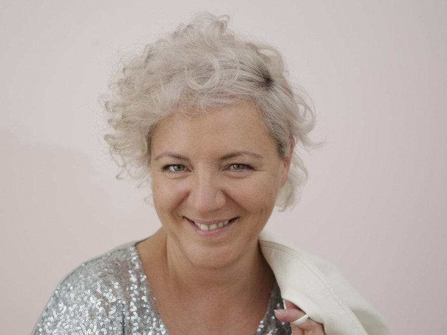Main image for gallery Sängerin & DJane Doreen