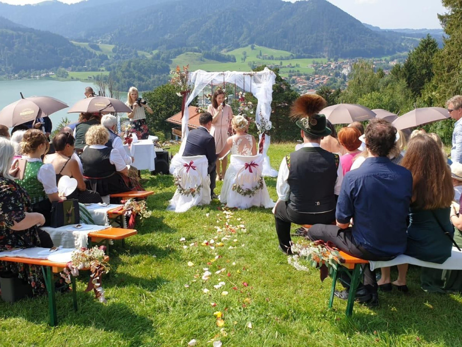 Main image for gallery Alm-Hochzeit