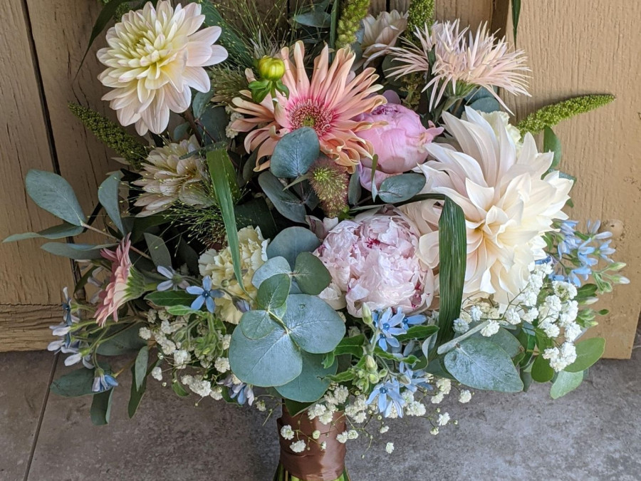 Main image for gallery Vintage Blumenstrauß