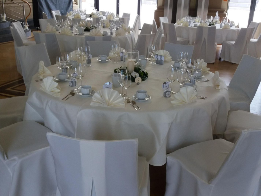 Main image for gallery Ballondekoelemente im Saal