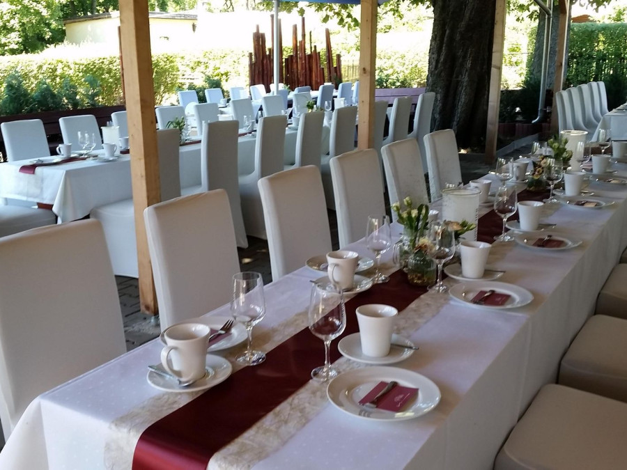 Main image for gallery Outdoor Hochzeit