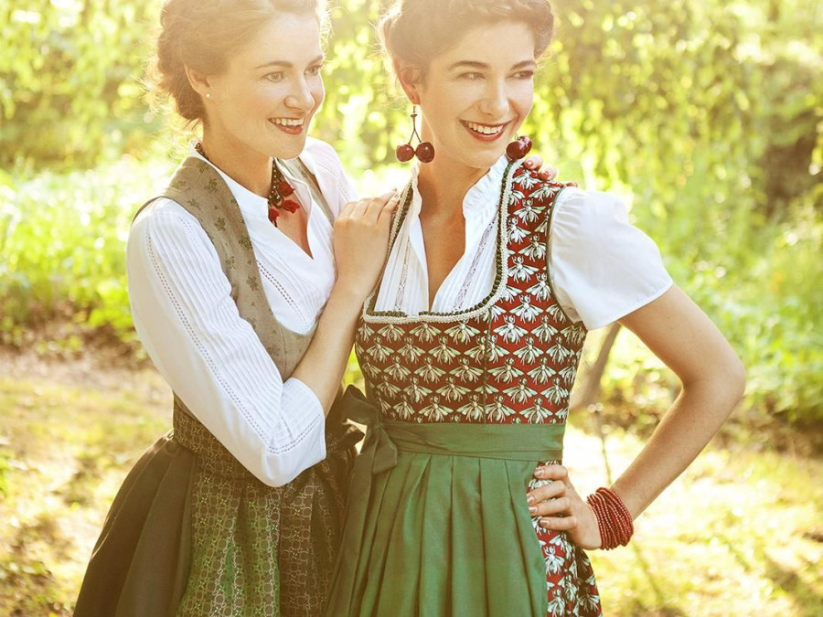 Main image for gallery Hochzeit im Dirndl