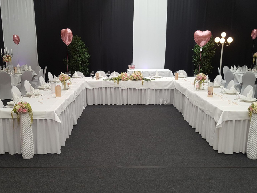 Main image for gallery Brauttisch