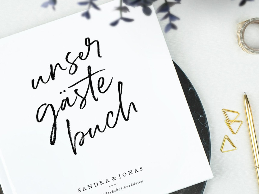Main image for gallery individuelle Hochzeitsbücher
