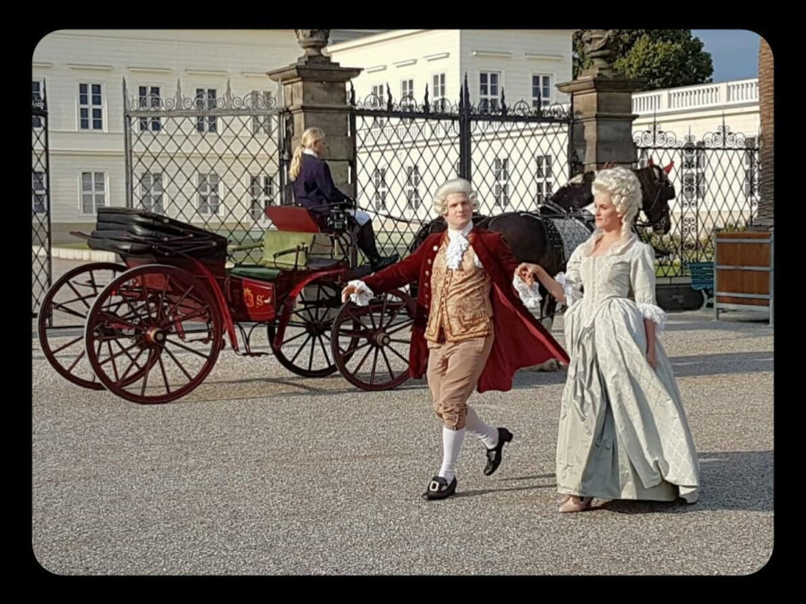 Main image for gallery Hochzeitskutsche