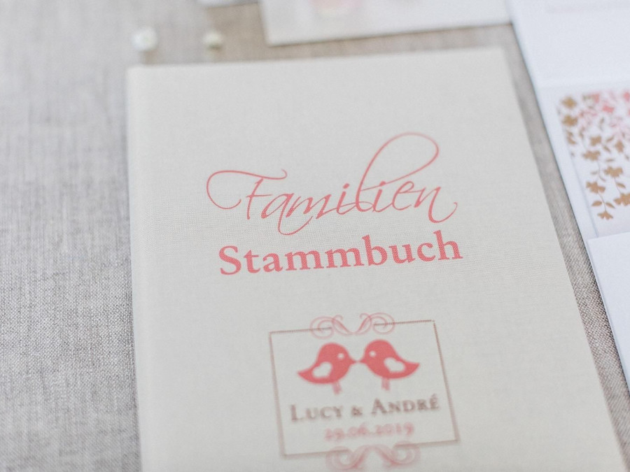 Main image for gallery Stammbuch individuell