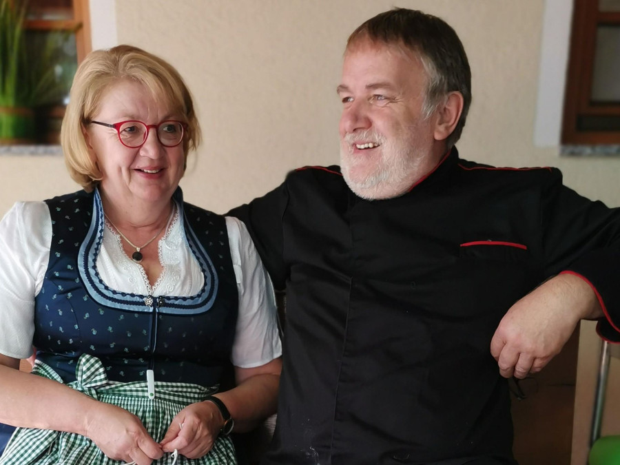 Main image for gallery Grüß Gott Im Stadl Wirges