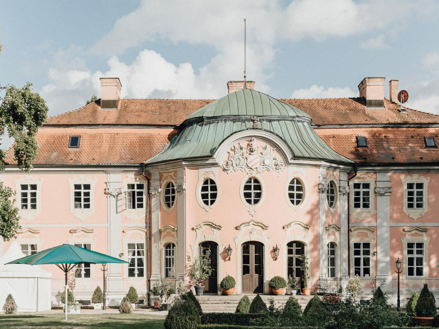 Main image for gallery Traumhafte Kulisse für die Liebe - Schloss Assumstadt