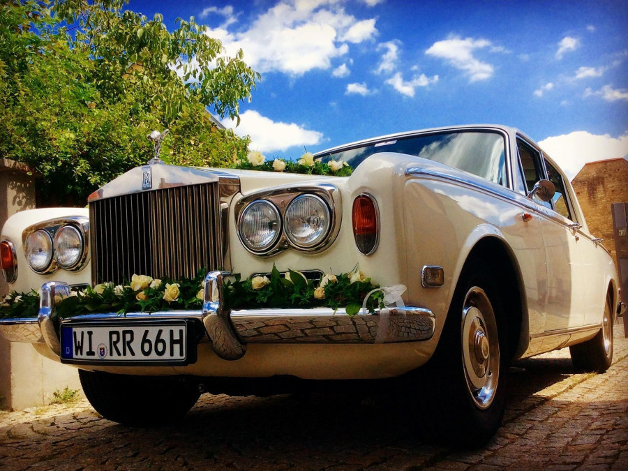 Main image for gallery Oldtimer als Hochzeitsauto mit Chauffeur