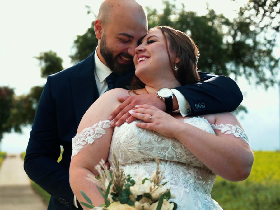 Main image for gallery Christine & Ugur – Standesamtliche Trauung, Leimen
