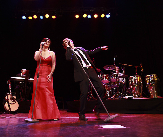 Main image for gallery Gala mit The Compliments