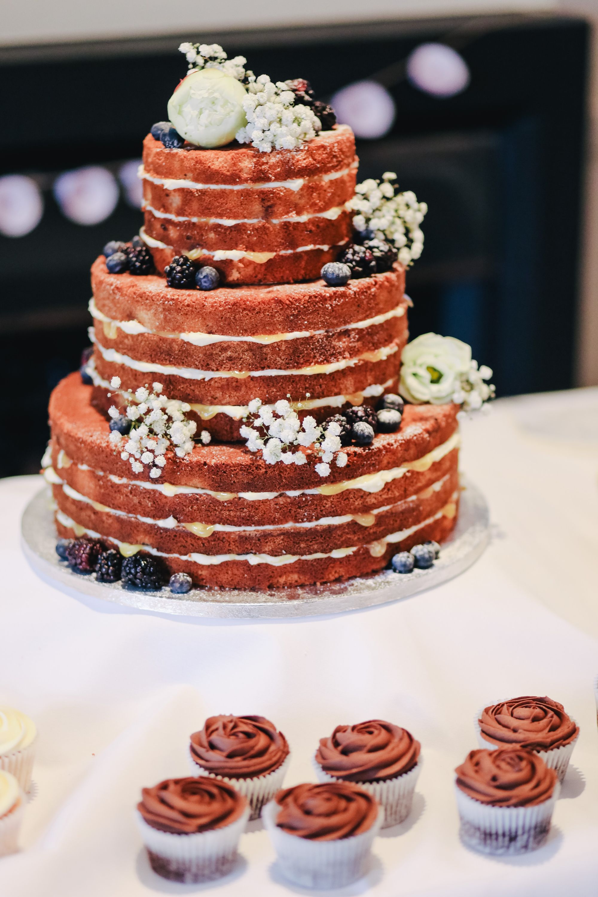 Naked Cake mit Beeren