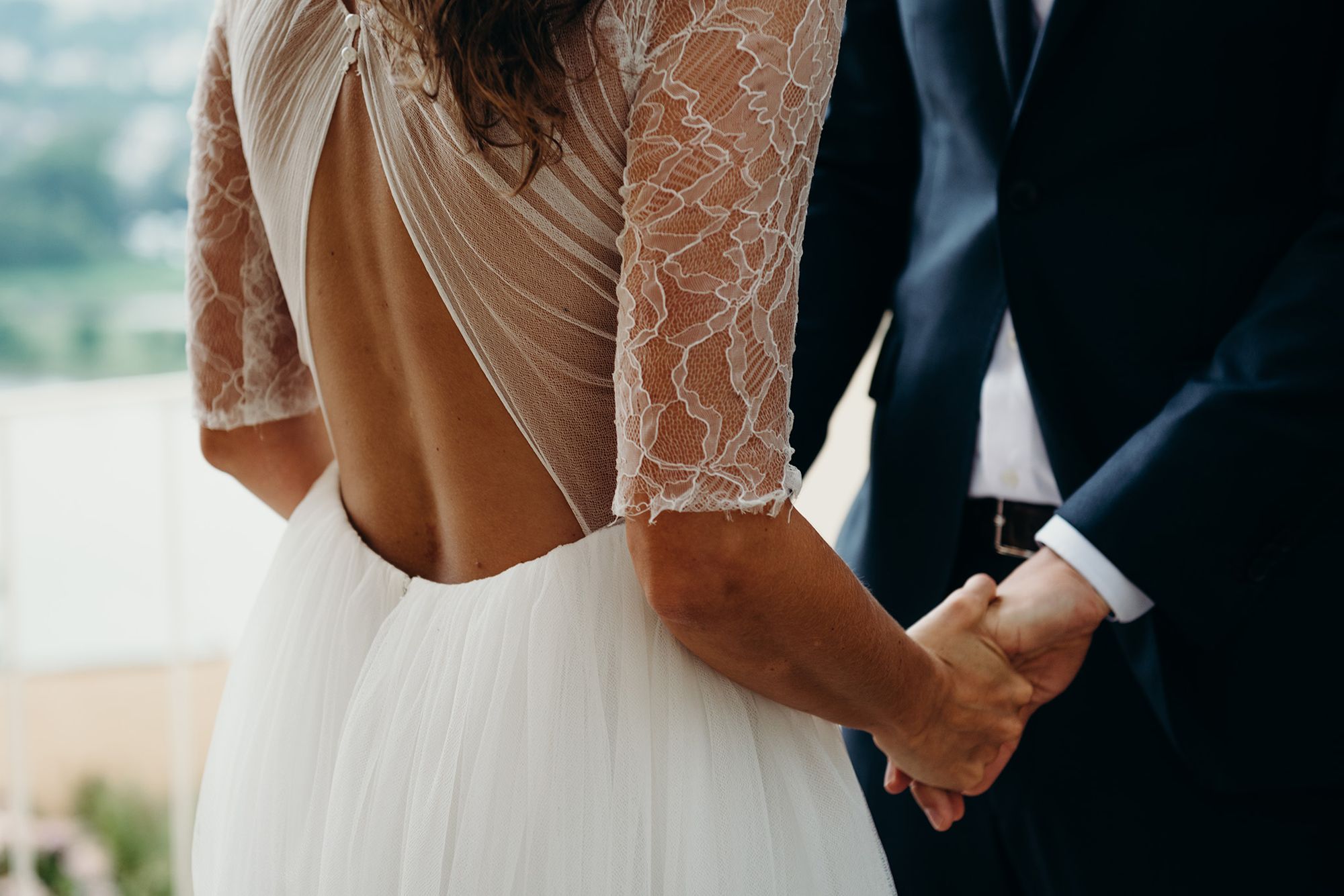 Brautkleid mit freiem Rücken