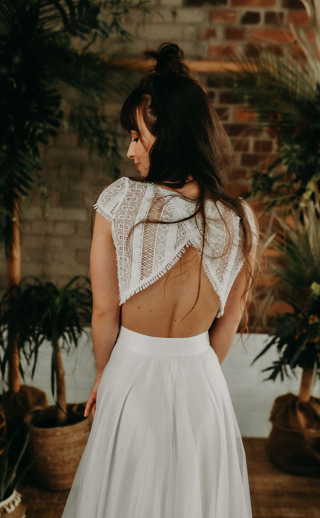 rückenfreies Brautkleid mit Cut-Out