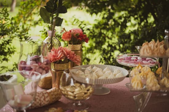 Ein Sweet Table im Grünen