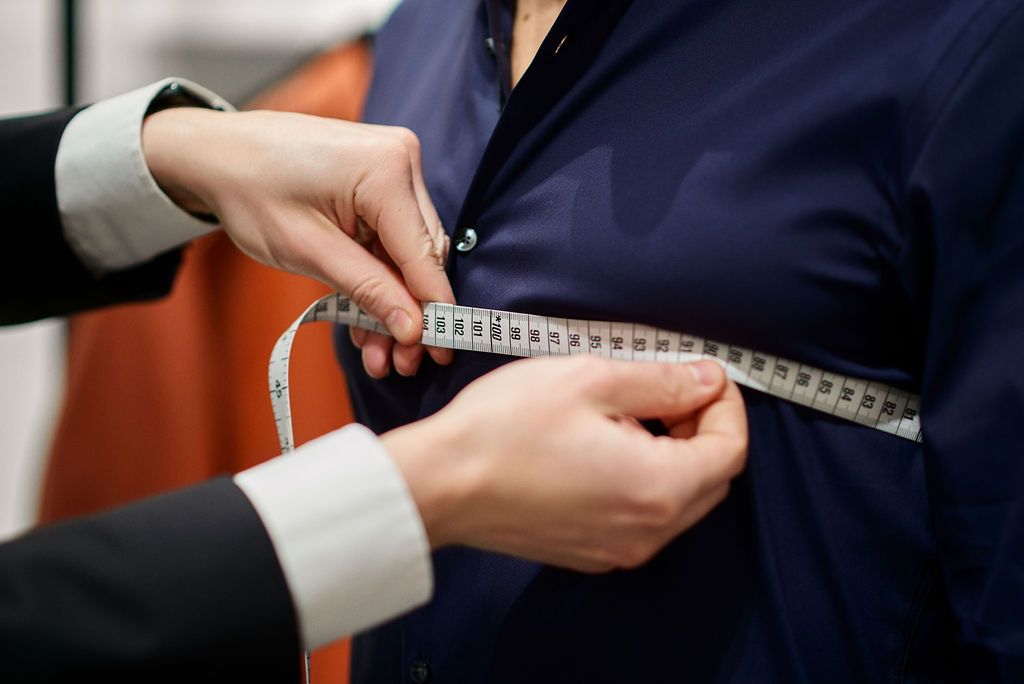 ausmessen für den Made to measure-Anzug