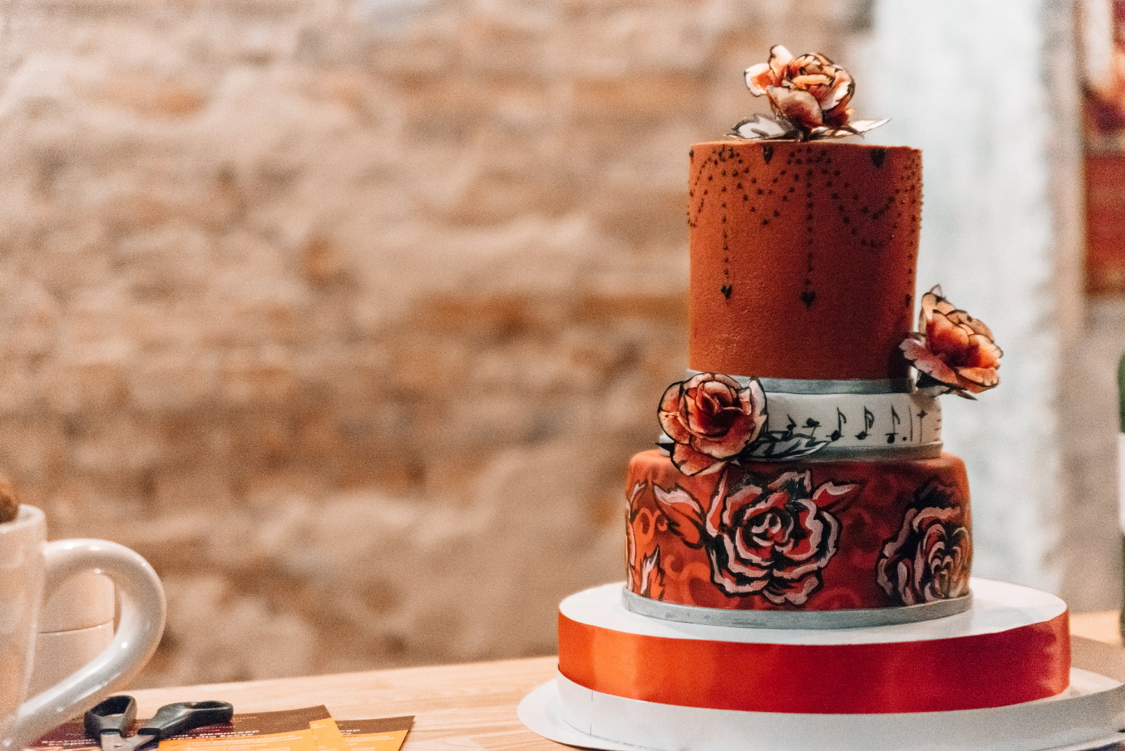 Eine Rockabilly Hochzeitstorte