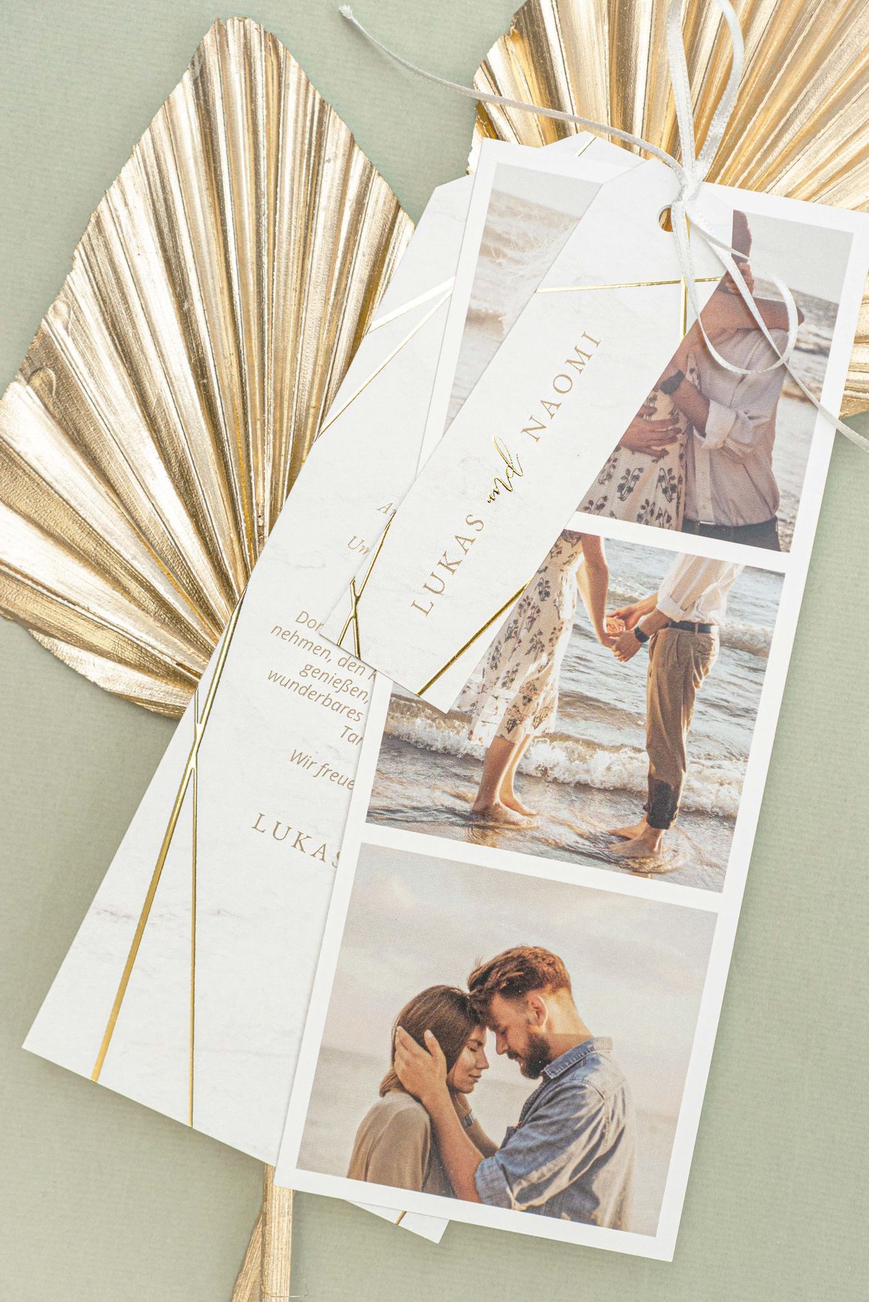 Hochzeitseinladung mit goldener Schrift