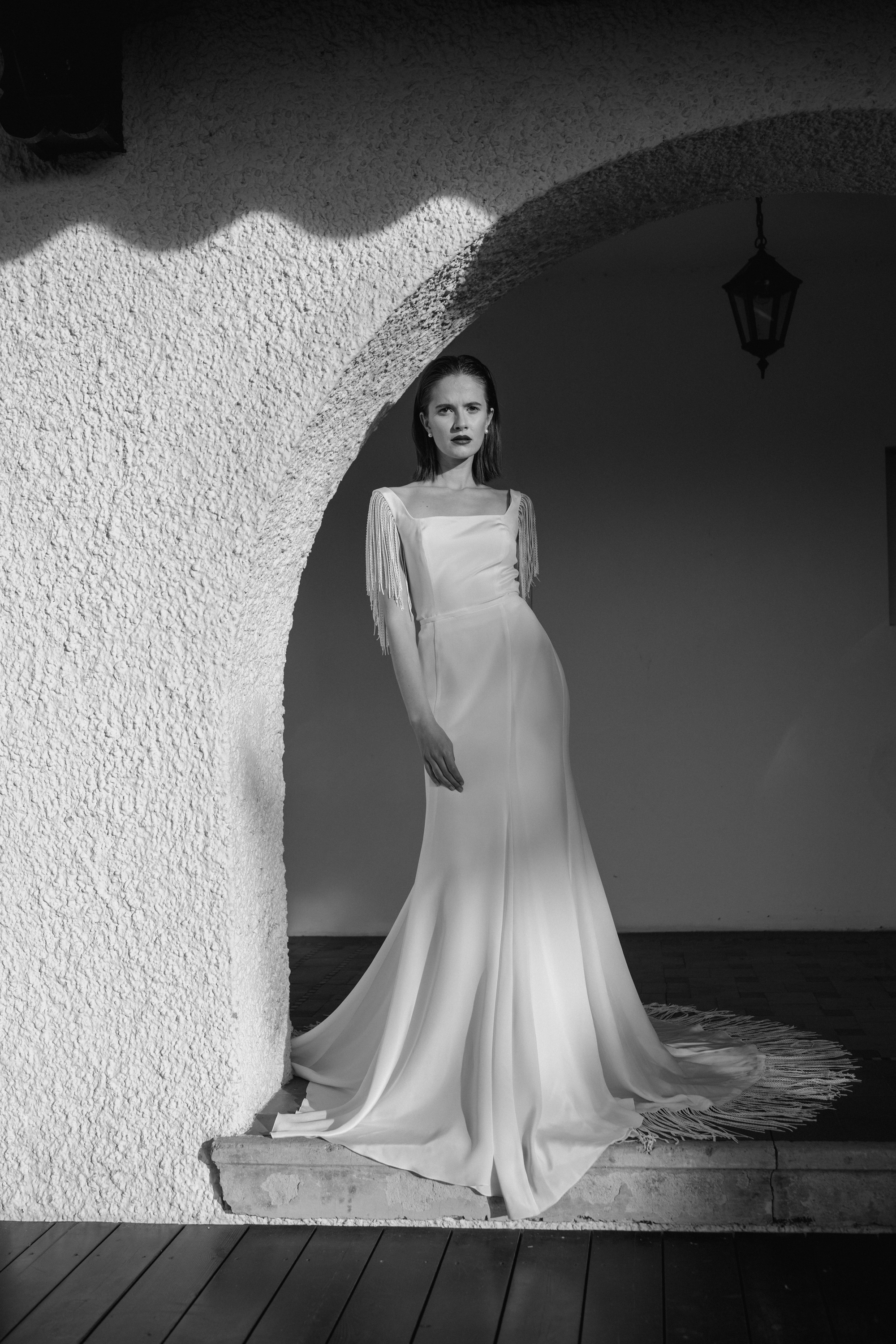 Brautkleid mit Fransenschleppe