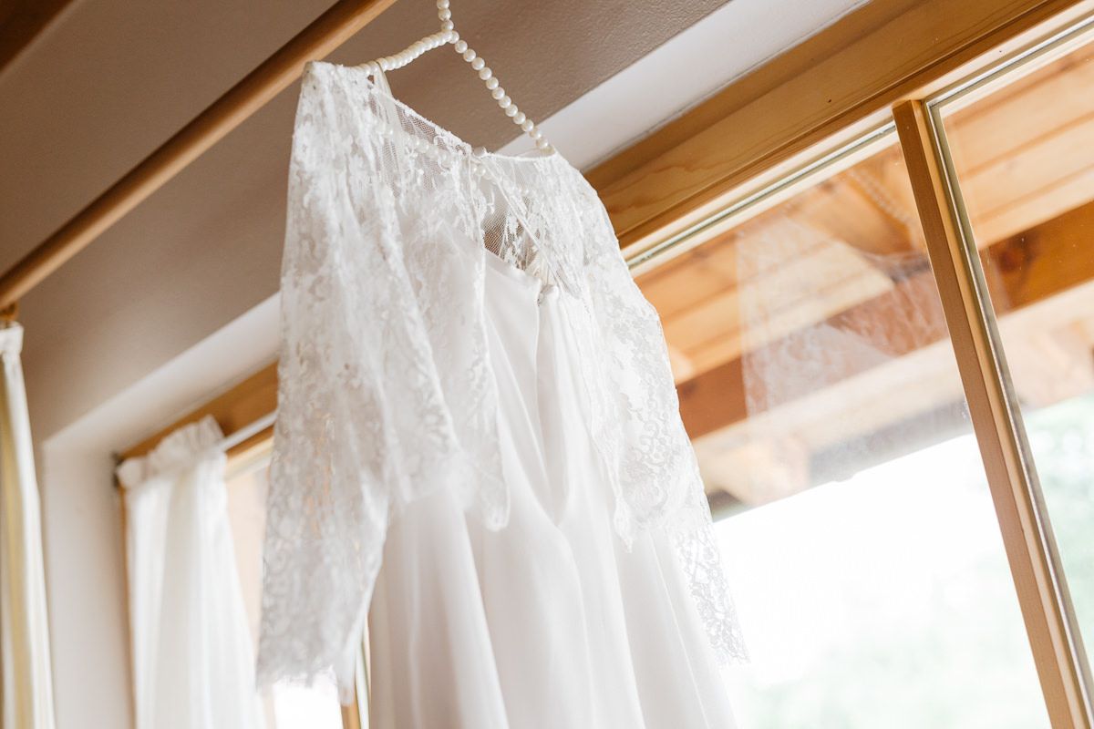brautkleid auf buegel